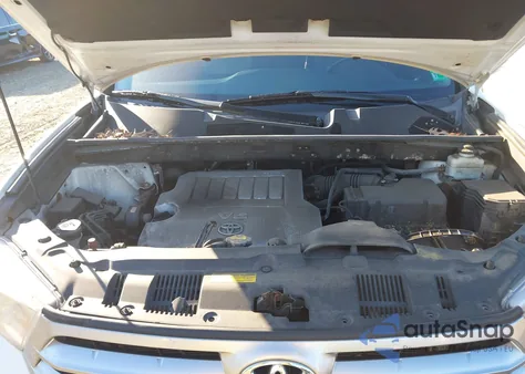 2011 Toyota Highlander Se V6 from USA, damaged, VIN 5TDBK3EH1BS060582